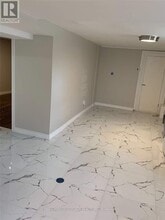 16 Crosland Dr in Toronto, ON - Building Photo - Building Photo