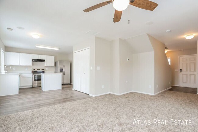 5548 N Flanders Wy in Denver, CO - Building Photo - Building Photo