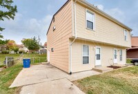 3022 Lyme St in St. Charles, MO - Foto de edificio - Building Photo