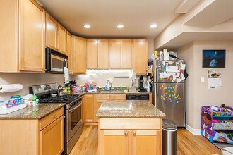 1142 W Morse Ave in Chicago, IL - Foto de edificio - Building Photo