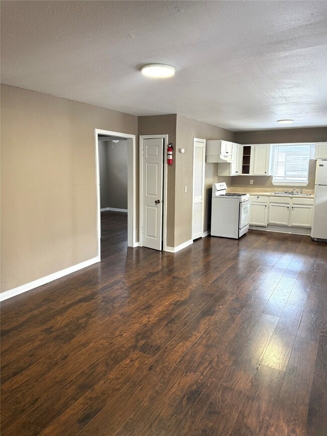 5412 Market St in Houston, TX - Foto de edificio - Building Photo