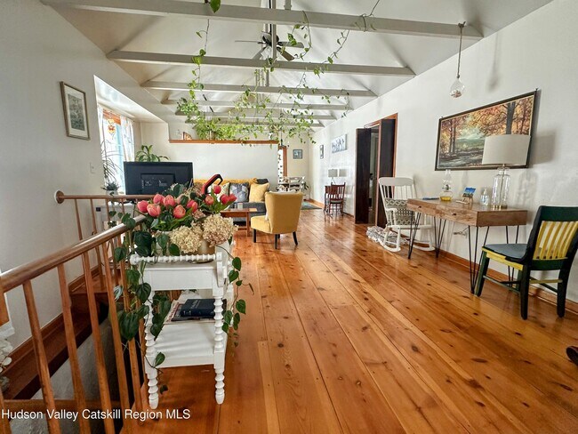 240 Crest Ln in Ancramdale, NY - Building Photo - Building Photo