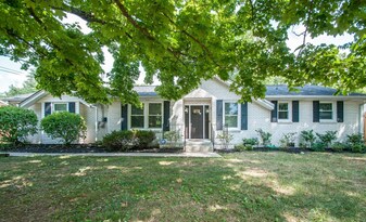 138 Carriage Dr in Nashville, TN - Building Photo