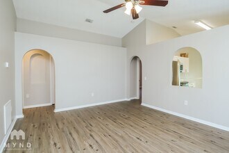 8537 English Oak Dr in Jacksonville, FL - Building Photo - Building Photo