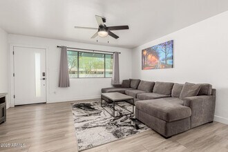 6628 E Avalon Dr in Scottsdale, AZ - Building Photo - Building Photo