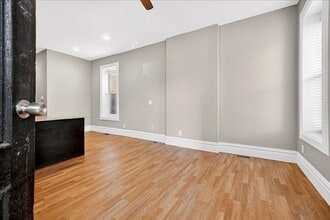 906 Barton St in St. Louis, MO - Building Photo - Building Photo