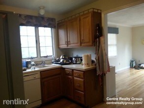 298 Adams St in Newton, MA - Building Photo - Building Photo