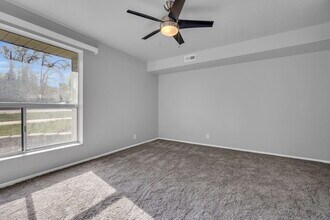 1044 E Quail Park Dr, Unit H in Millcreek, UT - Foto de edificio - Building Photo