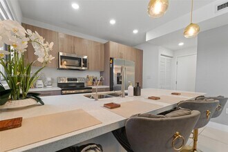 206 NW 11th Ct in Florida City, FL - Building Photo - Building Photo