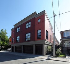 200 Clinton St Apartments