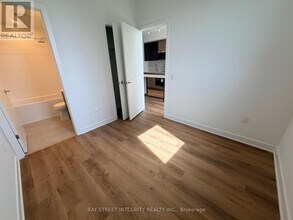 30 Dreamers Wy in Toronto, ON - Building Photo - Building Photo