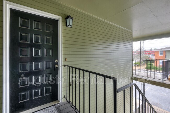 2573 1/2 Tobacco Rd in Hephzibah, GA - Building Photo - Building Photo