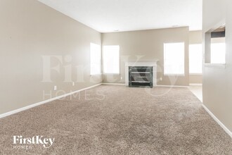 2032 Alysheba Dr in Indianapolis, IN - Building Photo - Building Photo