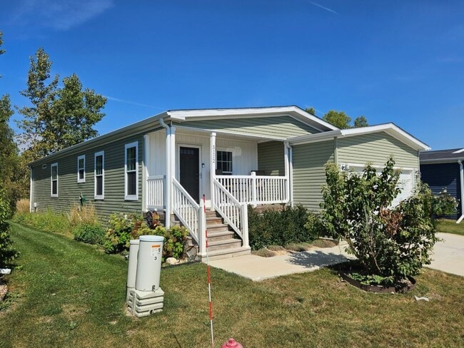property at 5112 W Sawgrass Dr