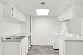 904 Fairway Ave in Colton, CA - Building Photo - Building Photo