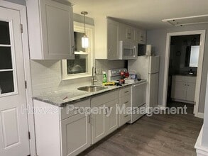 250 Sea St in Barnstable, MA - Building Photo - Building Photo