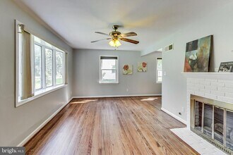 6641 Barrett Rd in Falls Church, VA - Building Photo - Building Photo