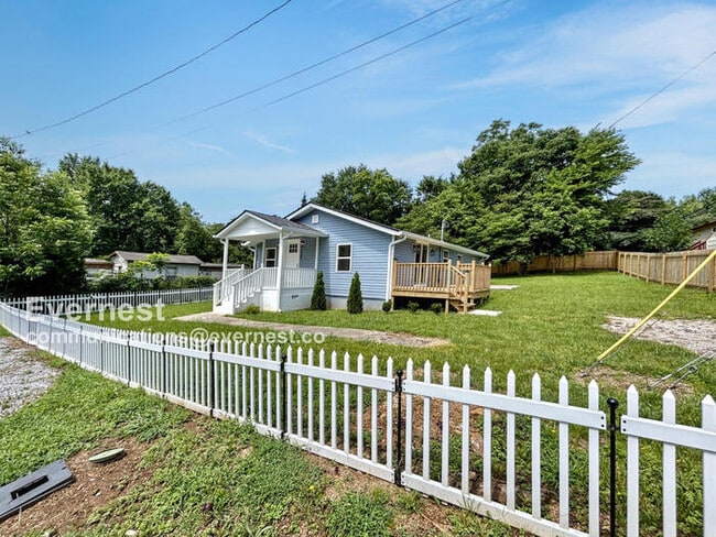 property at 1121 Lawley St