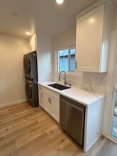 2513 Hermosa Ave in Montrose, CA - Building Photo - Building Photo