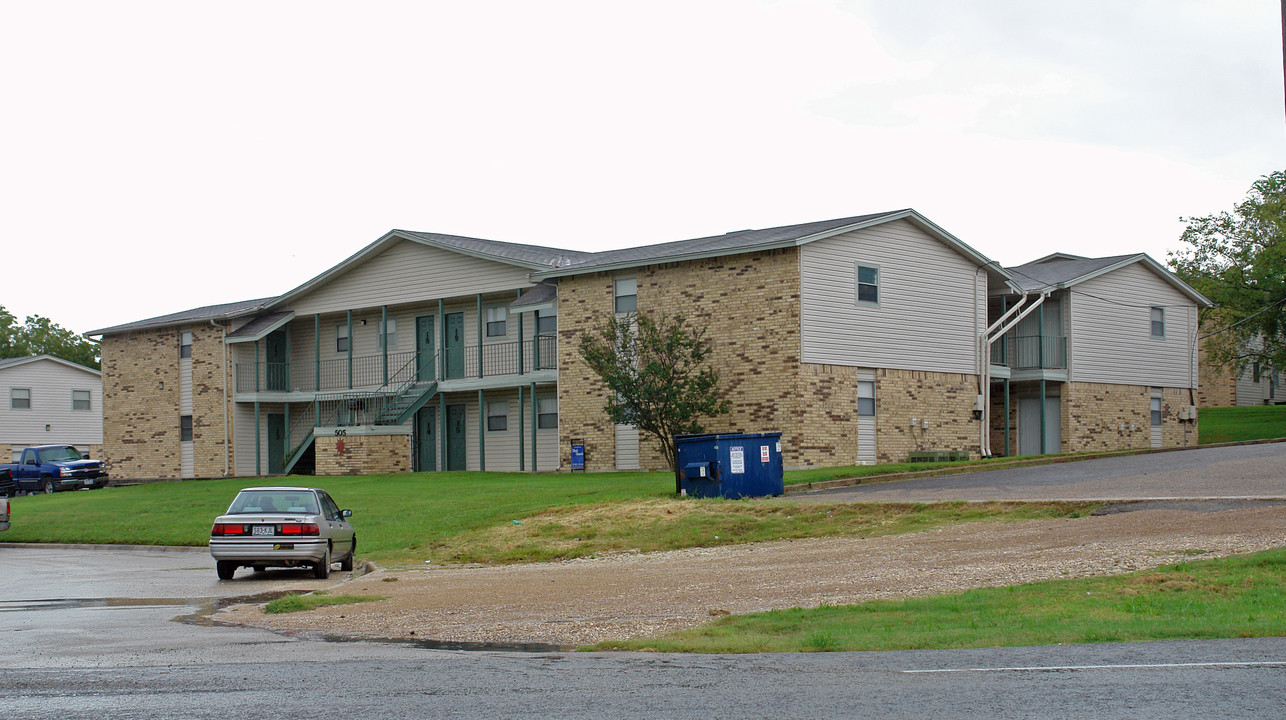 Hackberry Apartments in Copperas Cove, TX - Building Photo