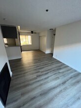 1621 Venice Blvd, Unit 207 in Los Angeles, CA - Building Photo - Building Photo
