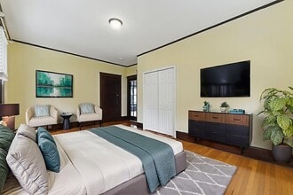 466 Locust St, Unit 2 in Fall River, MA - Building Photo - Building Photo