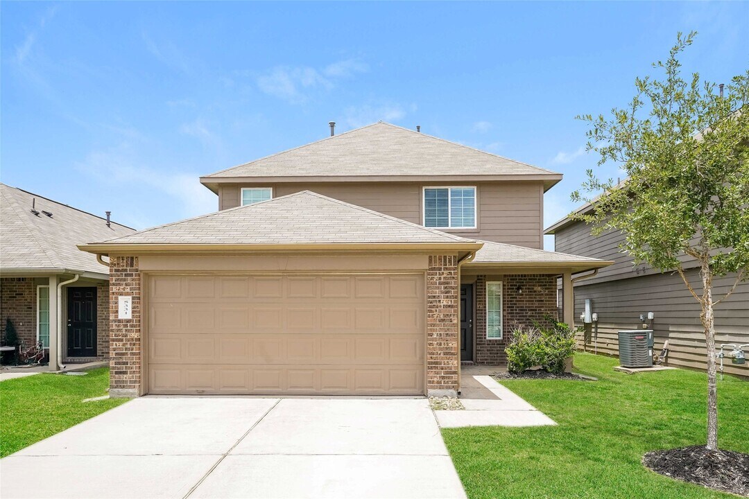 5331 Long Arbor Ln in Katy, TX - Foto de edificio