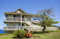 3830 Edward Rd in Princeville, HI - Foto de edificio - Building Photo