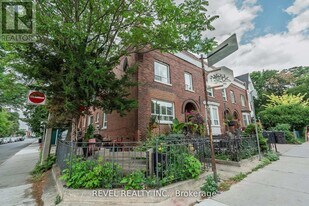 16 A Denison BSMT Ave in Toronto, ON - Building Photo