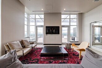 202-214 14 Ave SW in Calgary, AB - Building Photo - Building Photo