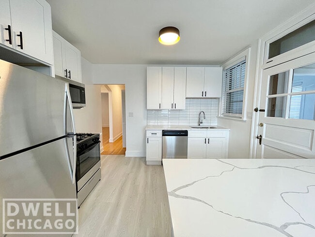 5800 N Richmond St, Unit 2