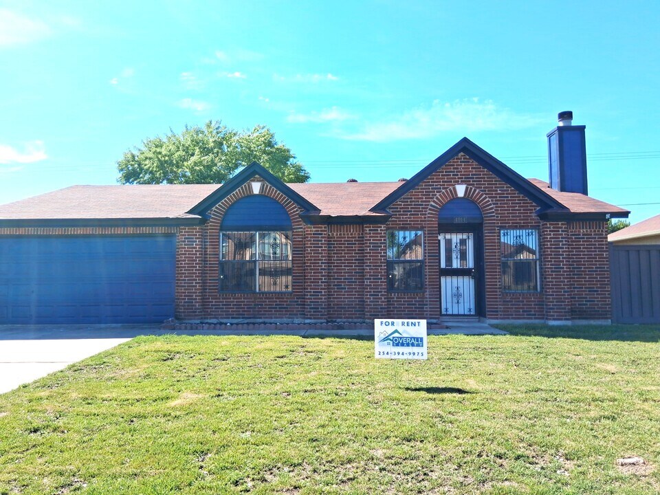 4914 Parkwood Dr in Killeen, TX - Building Photo