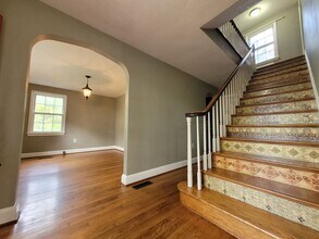 5240 Riverwood Rd in Norfolk, VA - Building Photo - Building Photo