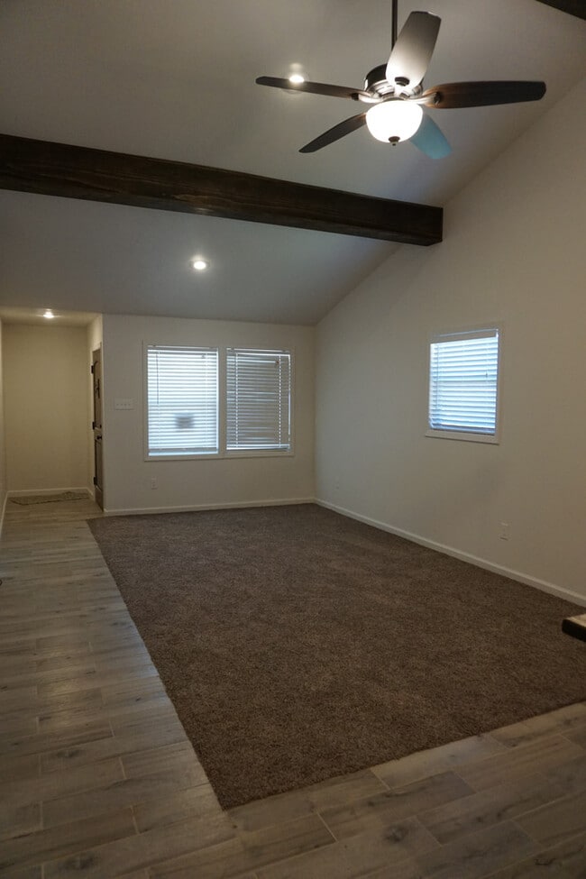 2114 24th St in Lubbock, TX - Building Photo - Building Photo