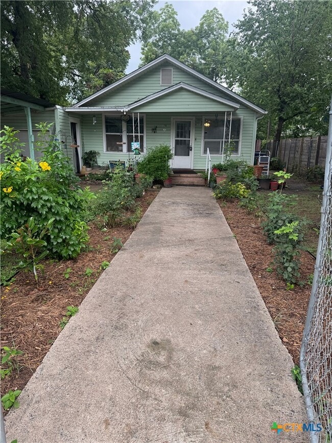 1705 Holly St in Austin, TX - Building Photo - Building Photo