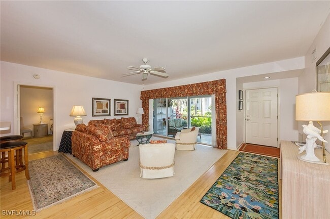 4251 Lake Forest Dr in Bonita Springs, FL - Building Photo - Building Photo