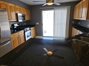 157 Concord Ln in Carol Stream, IL - Building Photo - Building Photo