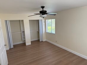 7388 Freeman Pl in Goleta, CA - Foto de edificio - Building Photo