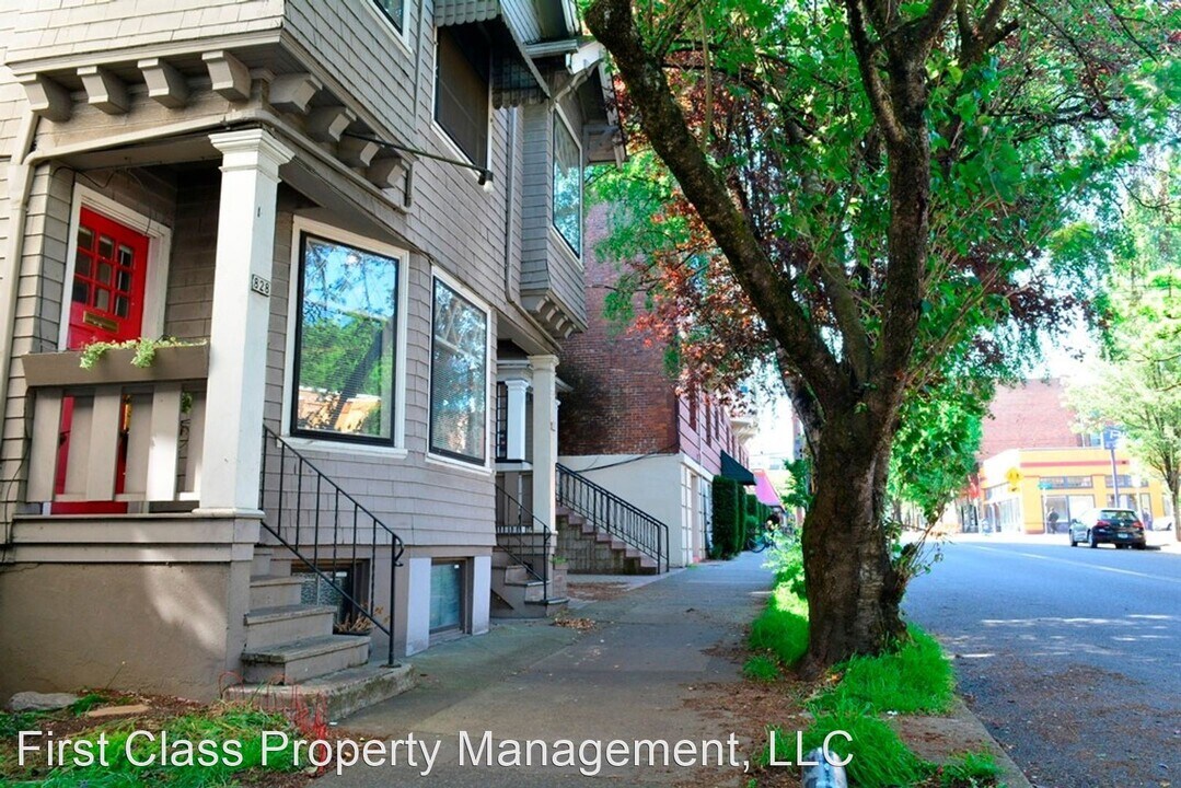 828 NW 21st Ave in Portland, OR - Building Photo