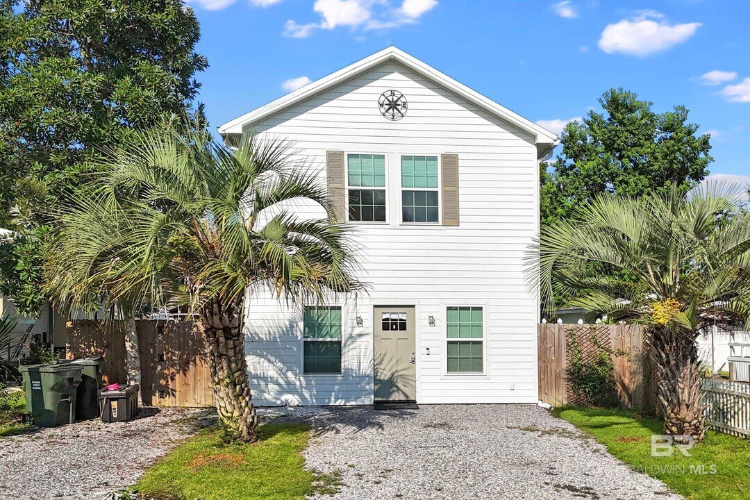 80 Horn Dr in Lillian, AL - Building Photo