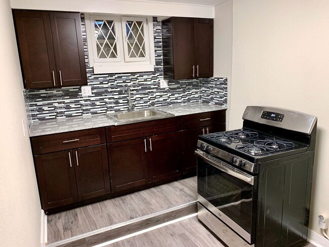 property at 2735 Shelly St