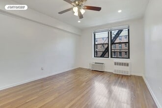 35-20 Leverich St in Queens, NY - Building Photo - Building Photo