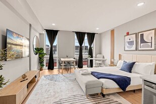 916 N Delaware Ave in Philadelphia, PA - Building Photo