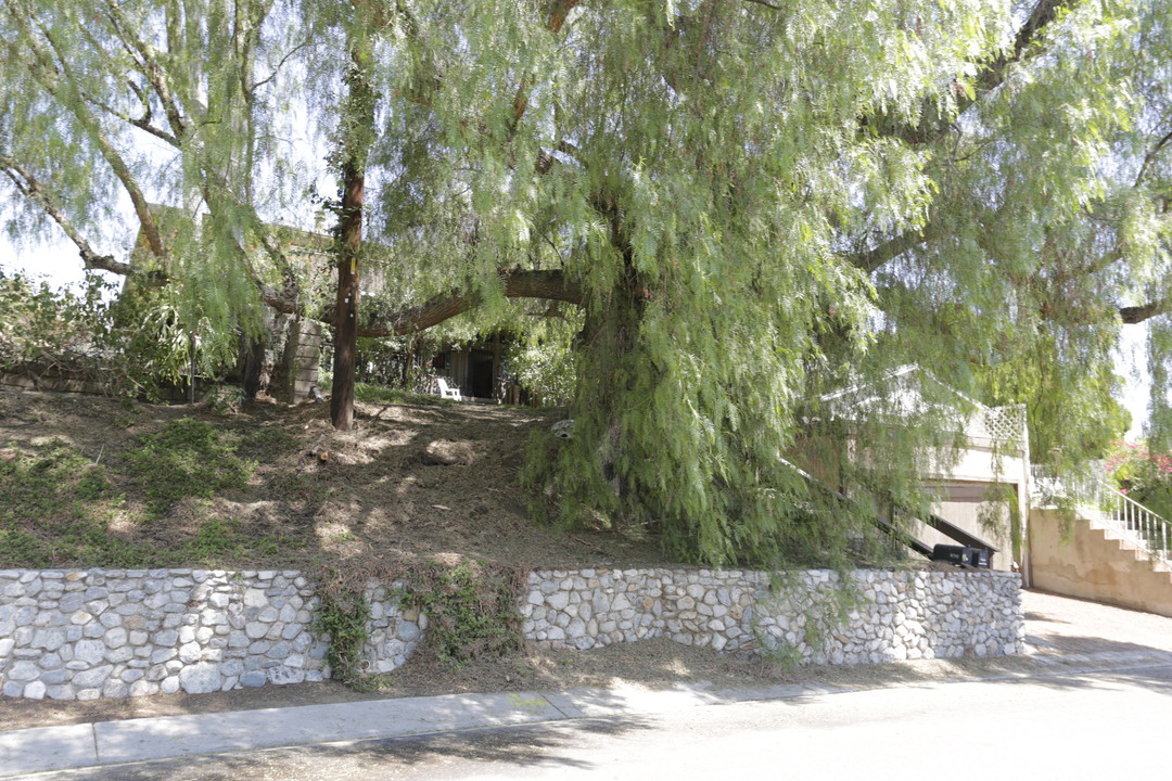 Olive Heights 4 Bd/ 2Ba with City Views in Orange, CA - Building Photo