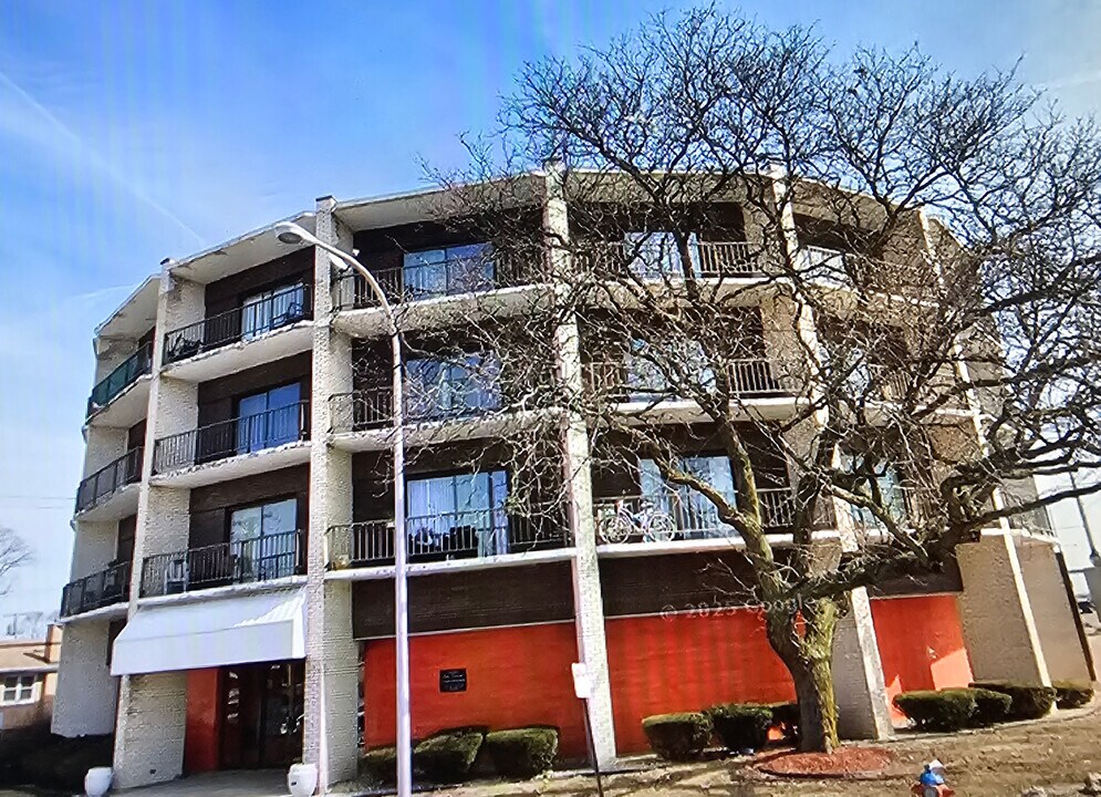 3900 W 95th St in Evergreen Park, IL - Foto de edificio