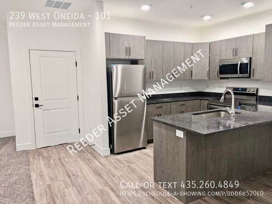 239 W Oneida St in Preston, ID - Foto de edificio