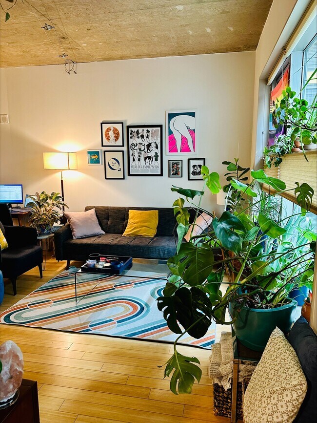 929 Florida Ave NW, Unit 929 Florida Ave NW #1003 in Washington, DC - Foto de edificio - Building Photo