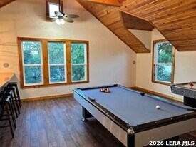 707 Faurie Rd in Lakehills, TX - Building Photo