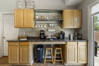 4911 S Cincinnati Ave in Tulsa, OK - Foto de edificio - Building Photo