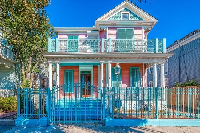 property at 2006 Rosenberg St